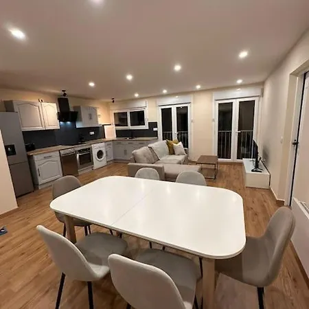 Zen Mayar House Centre شقة