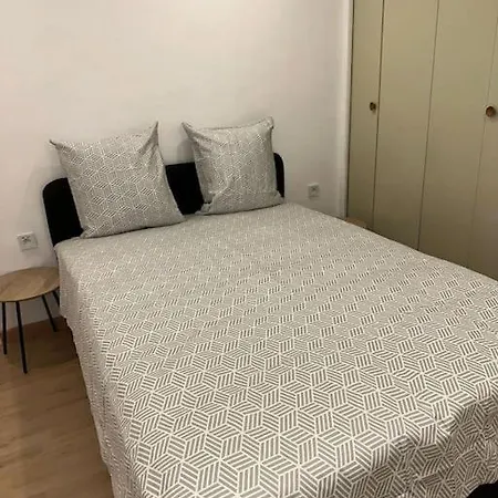 Zen Mayar House Centre *